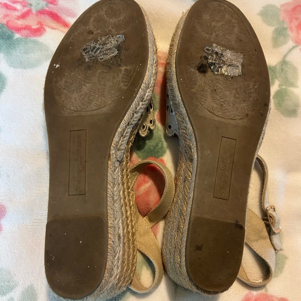 Tommy Bahama Cream Espadrilles - Picture 3 of 4